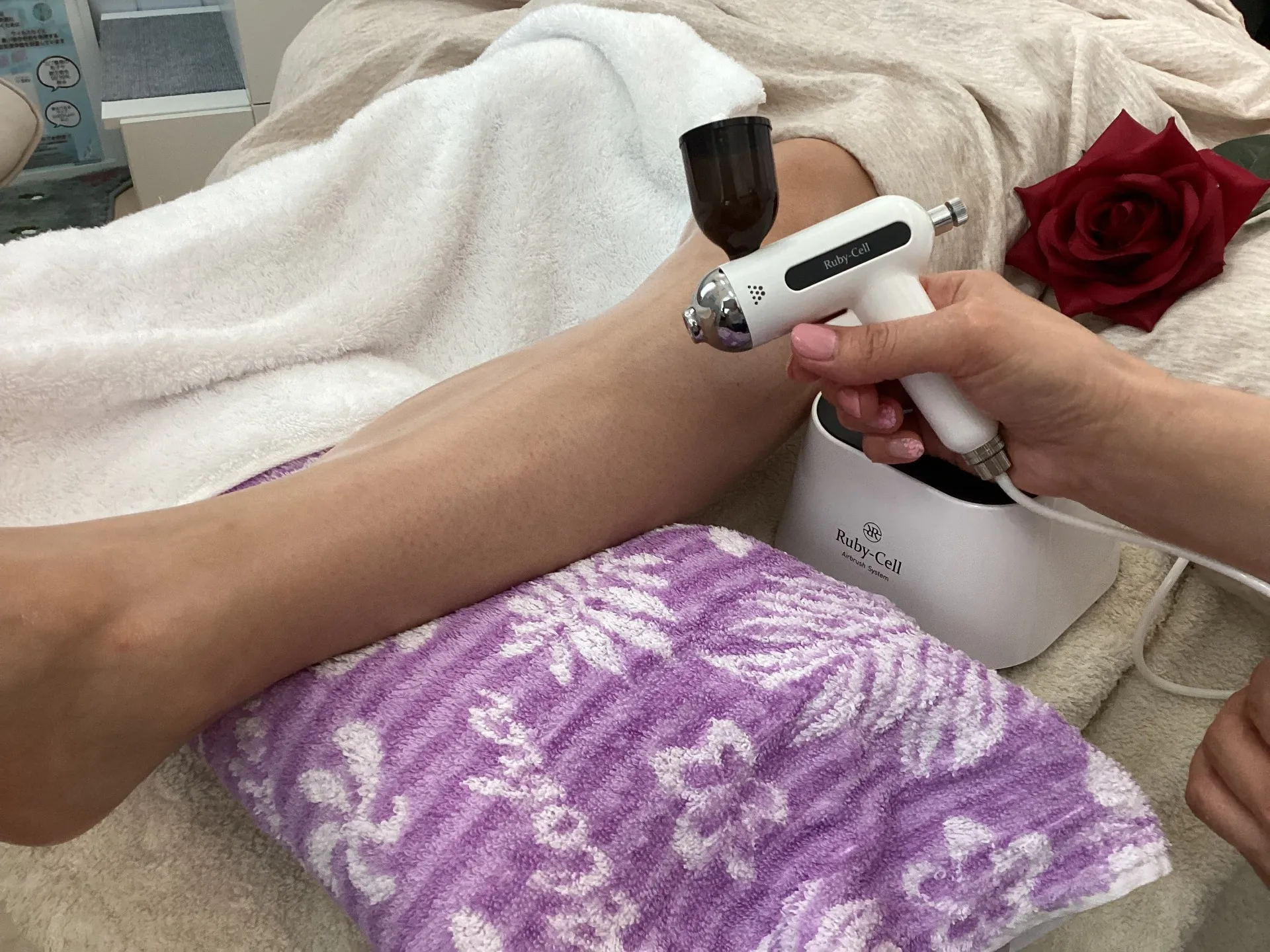 フットリンパトリートメント(ルビーセルエアブラシ)